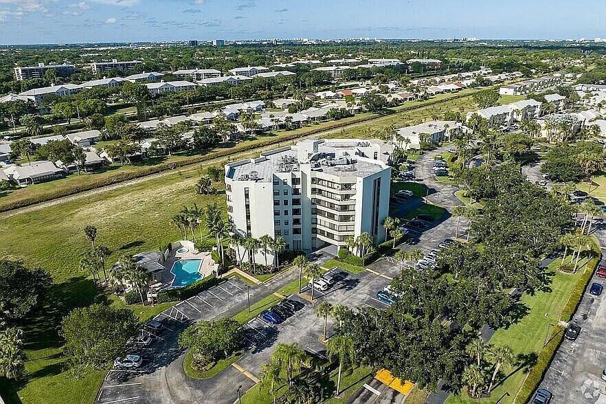 6463 La Costa Drive # 105, Boca Raton FL 33433 photo 2