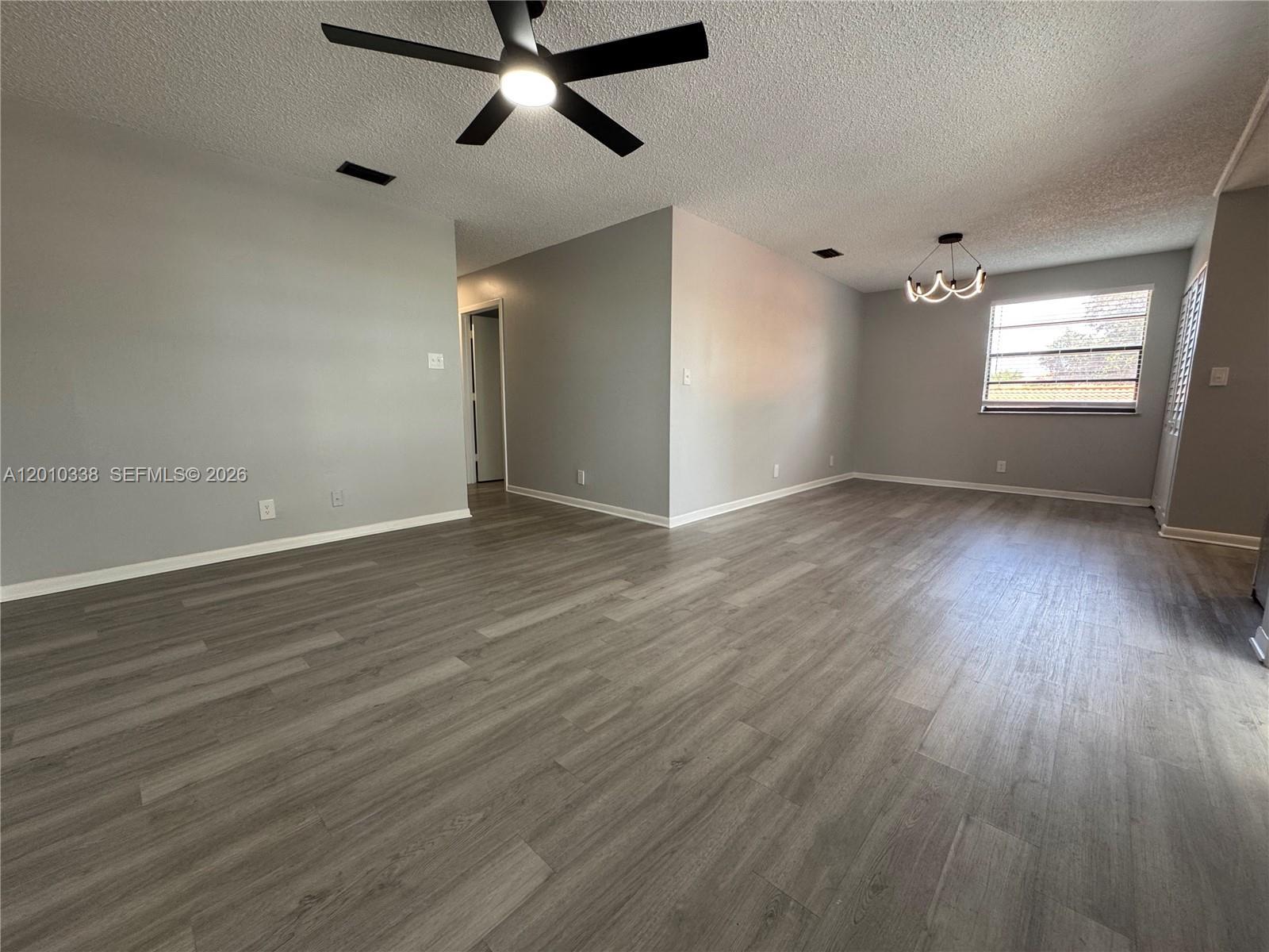10947 NW 45th St, Coral Springs FL 33065 photo 2