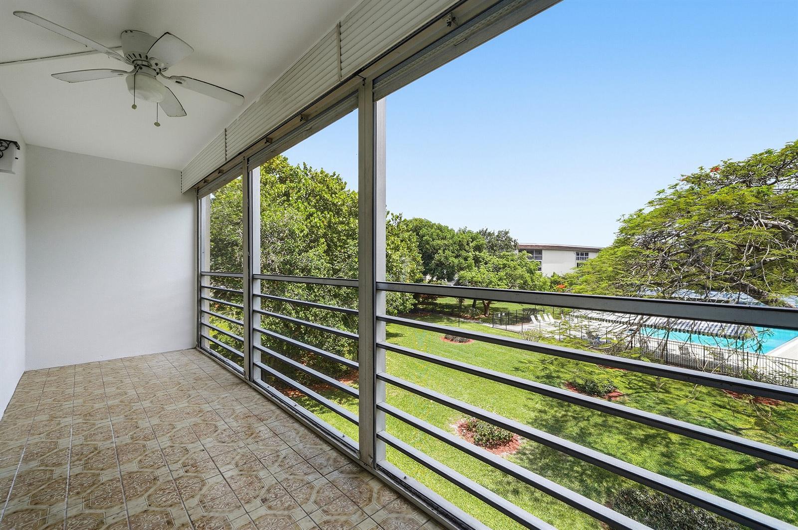 2401 Antigua Circle # J3, Coconut Creek FL 33066 photo 4