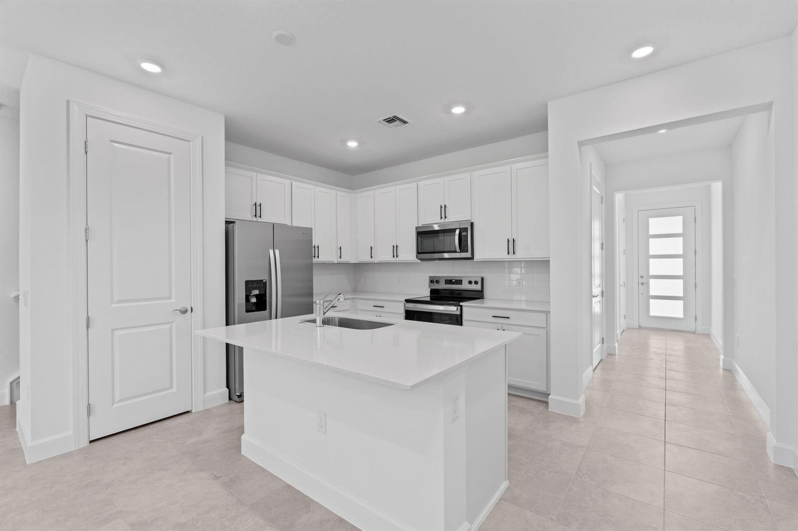 4291 Efendi Drive, Lantana FL 33462 photo 2