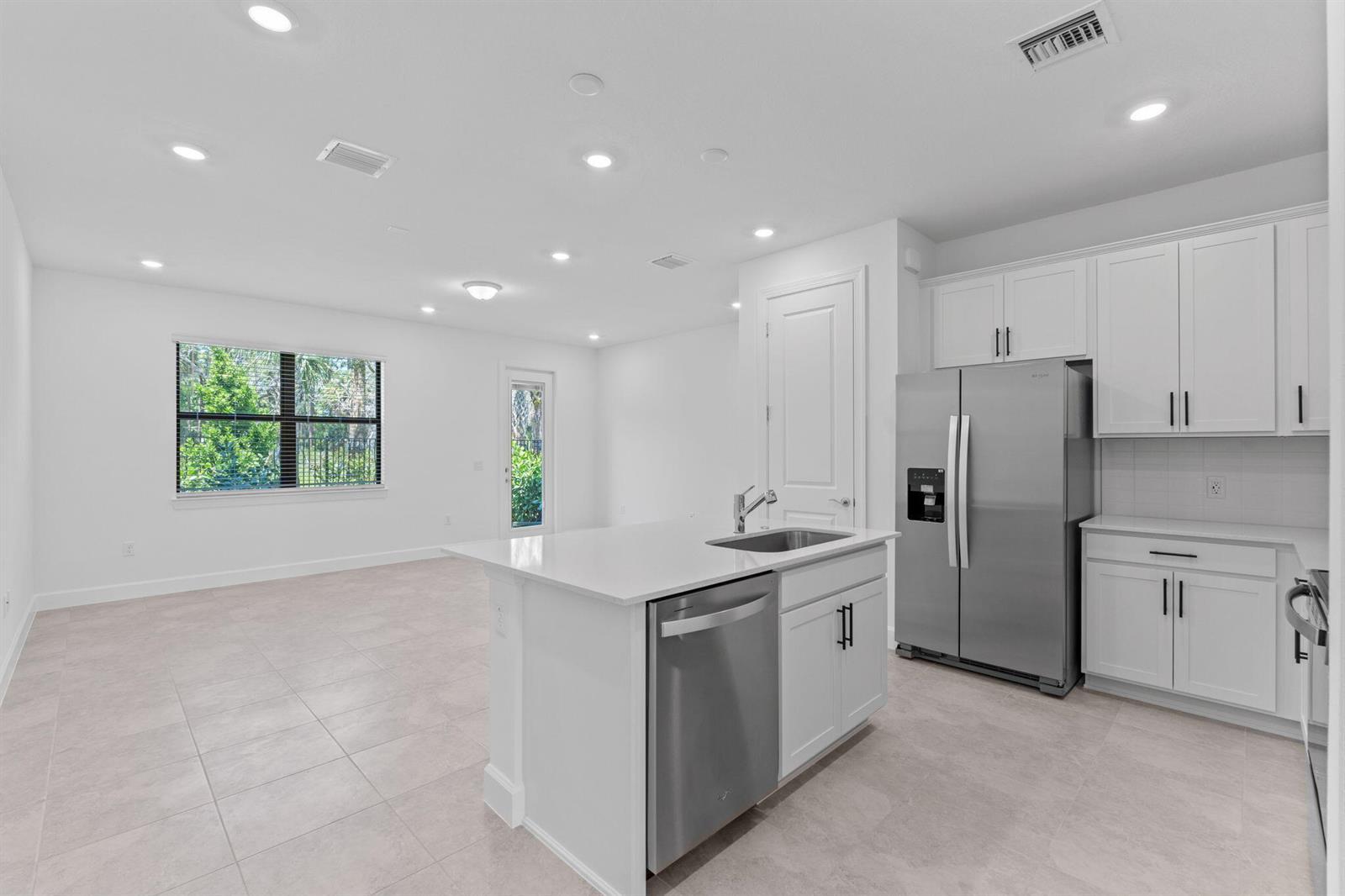 4291 Efendi Drive, Lantana FL 33462 photo 4