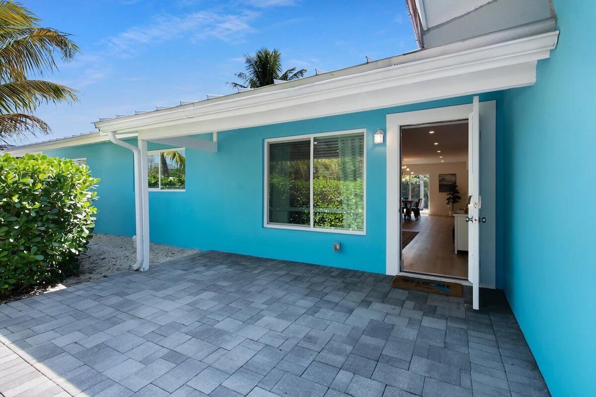 486 NE 29th Street, Boca Raton FL 33431 photo 2