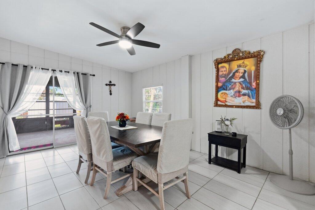 181 Banyan Drive, Port St. Lucie FL 34952 photo 5