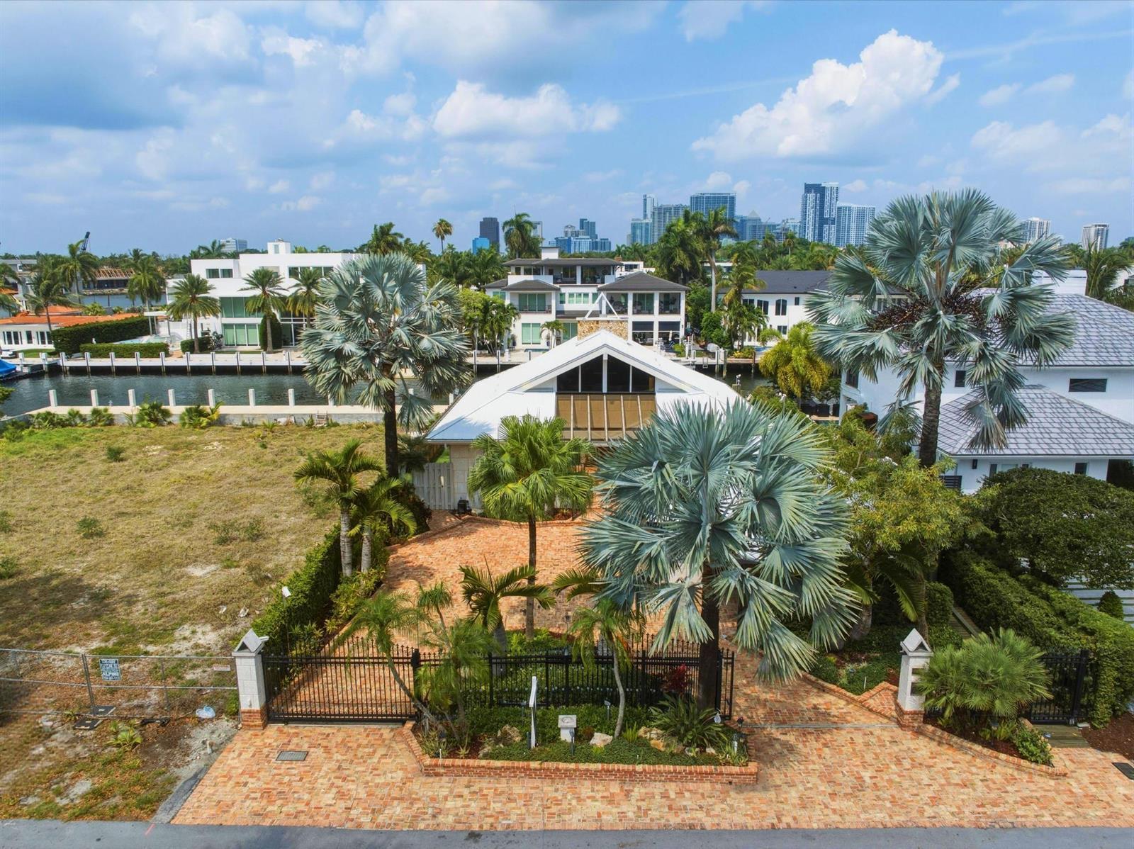 449 Bontona Avenue, Fort Lauderdale FL 33301 photo 3