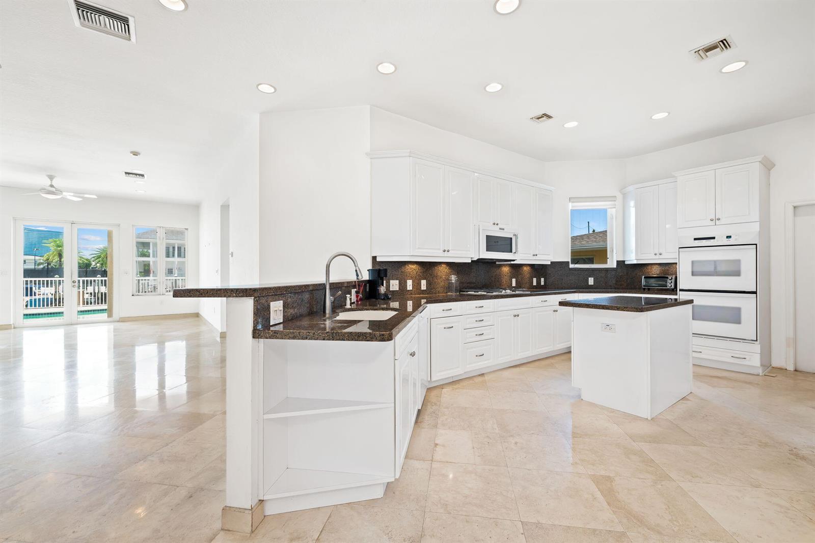 1630 SE 11th Street, Fort Lauderdale FL 33316 photo 4