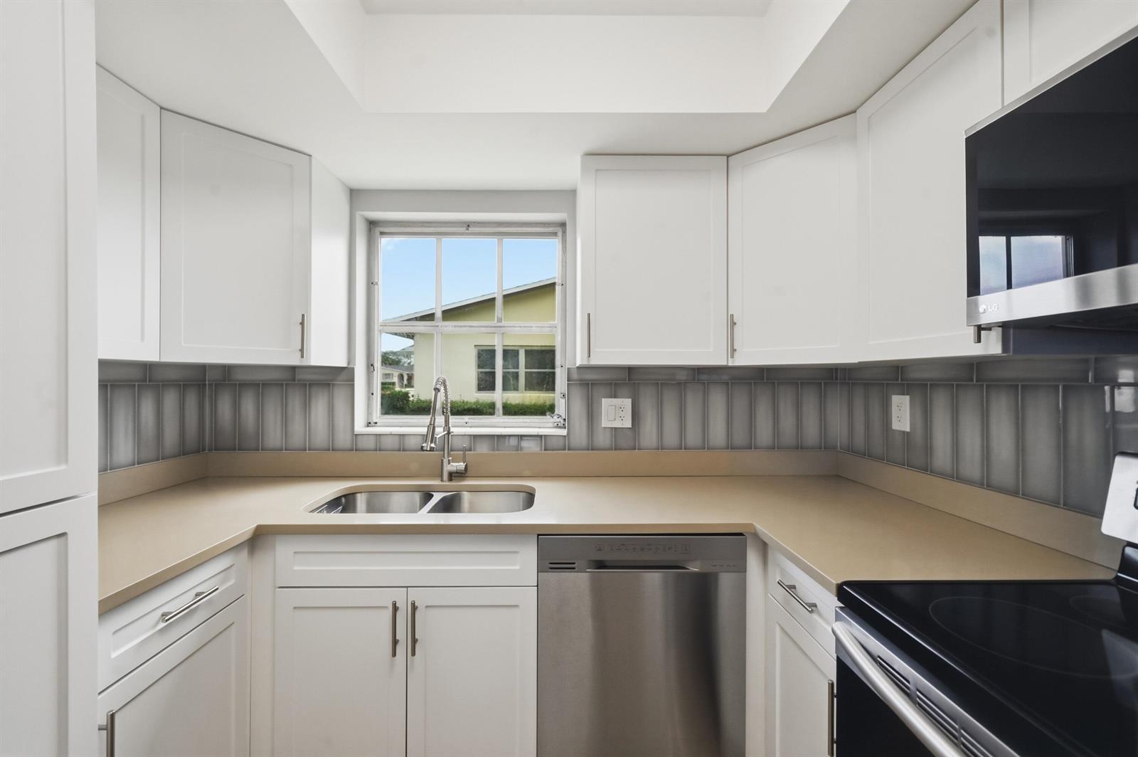 2680 Barkley Drive E # C, West Palm Beach FL 33415 photo 4