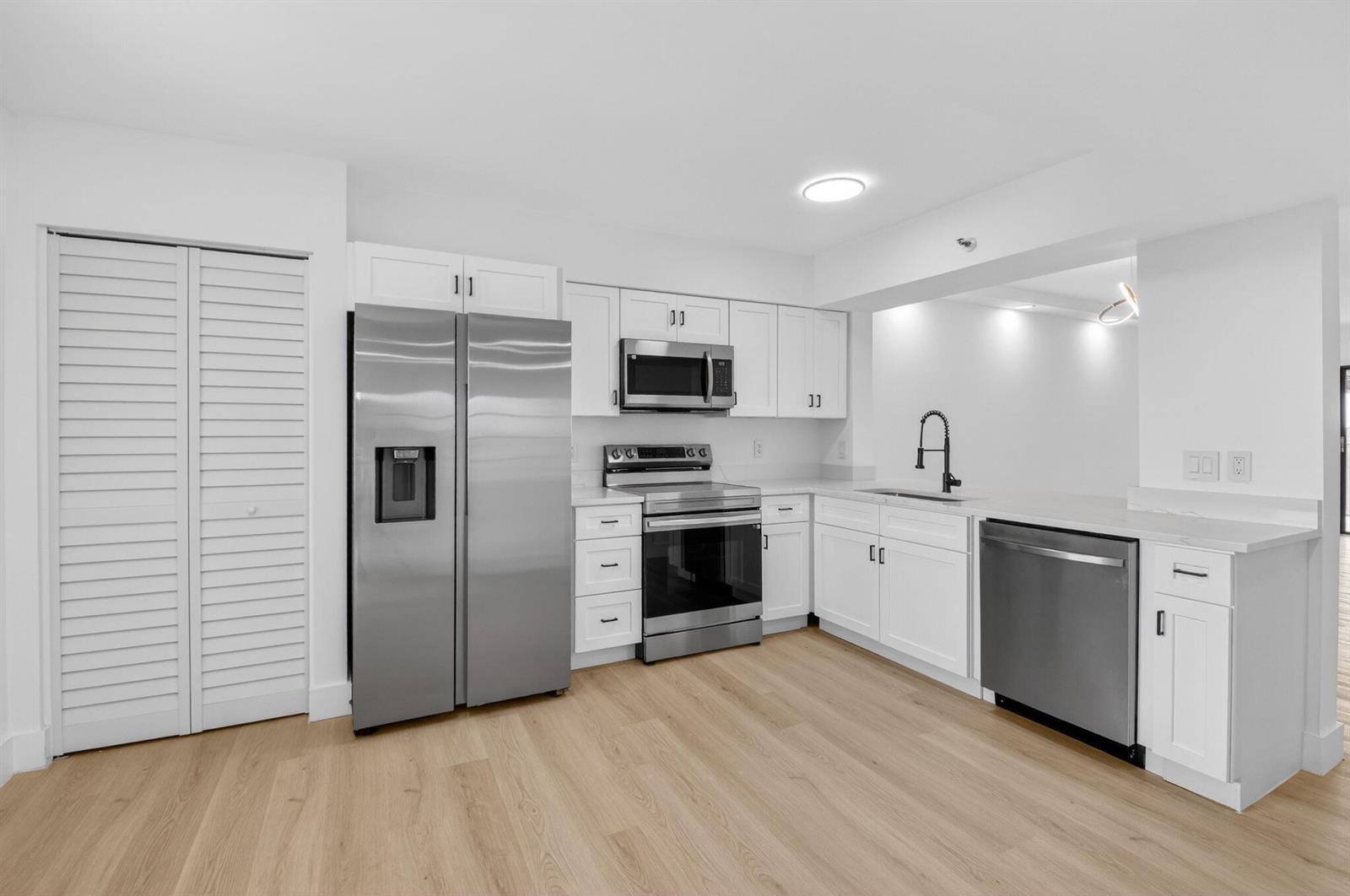 14475 Strathmore Lane # 808, Delray Beach FL 33446 photo 2