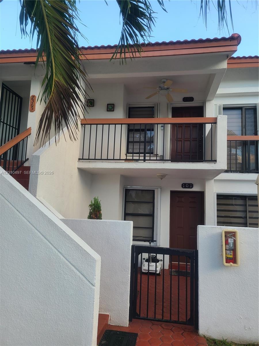 7565 SW 153rd Ct # 14, Miami FL 33193 photo 2
