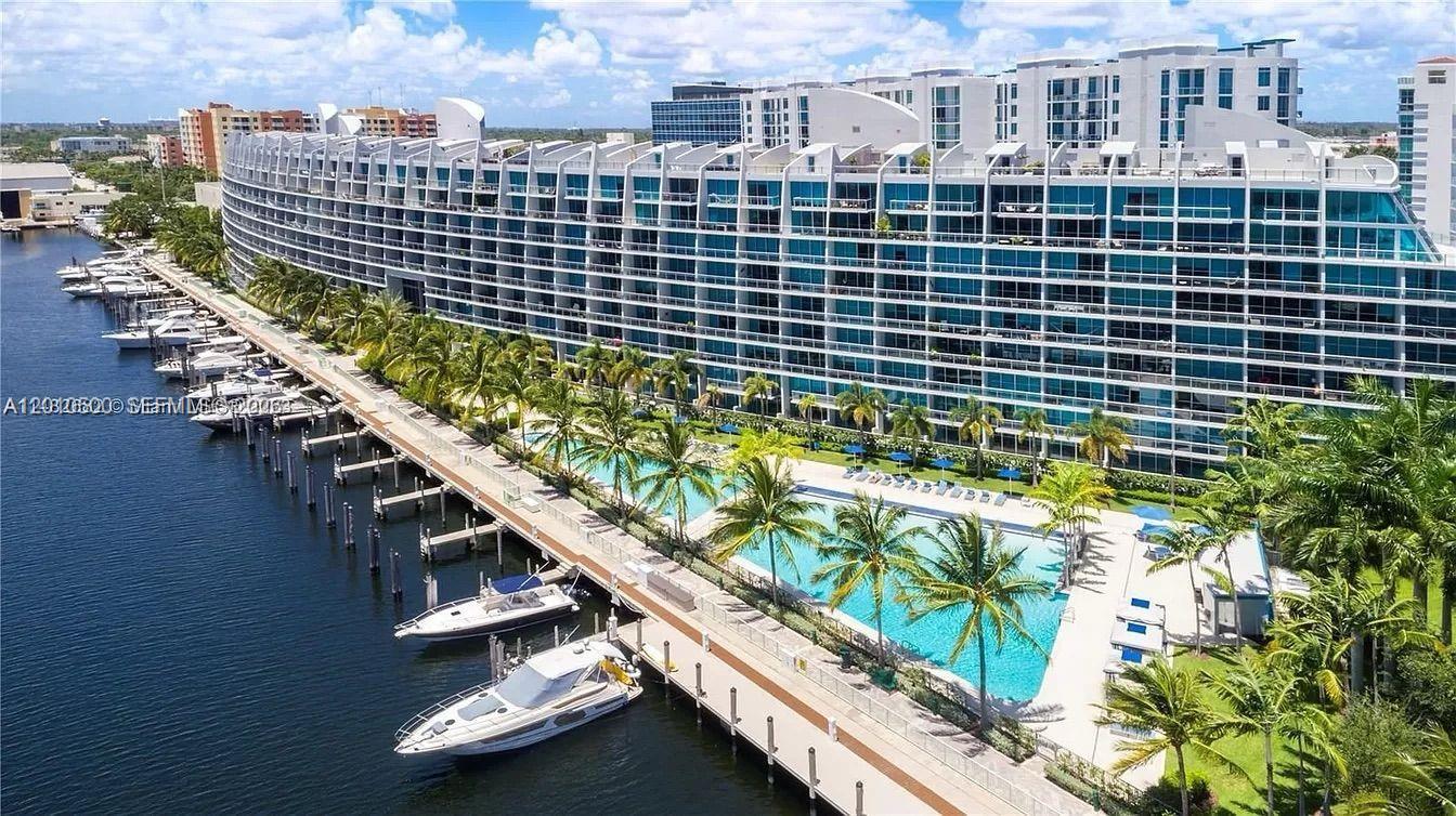 2950 NE 188th St # 448, Aventura FL 33180