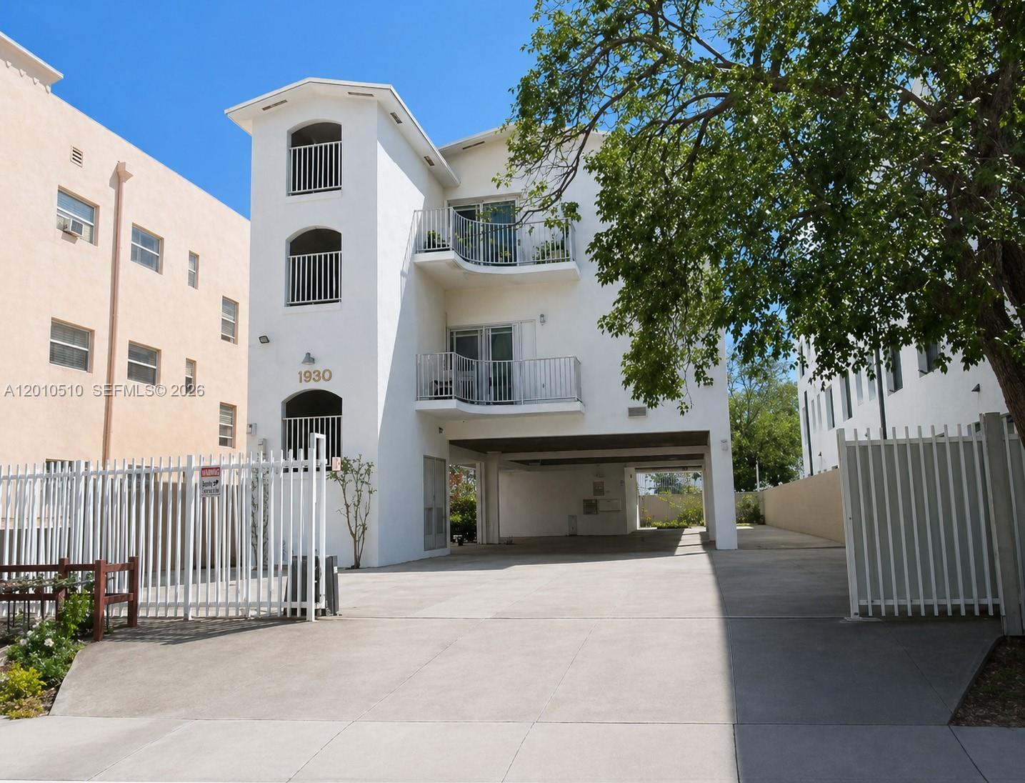 1930 SW 2nd St # 4, Miami FL 33135