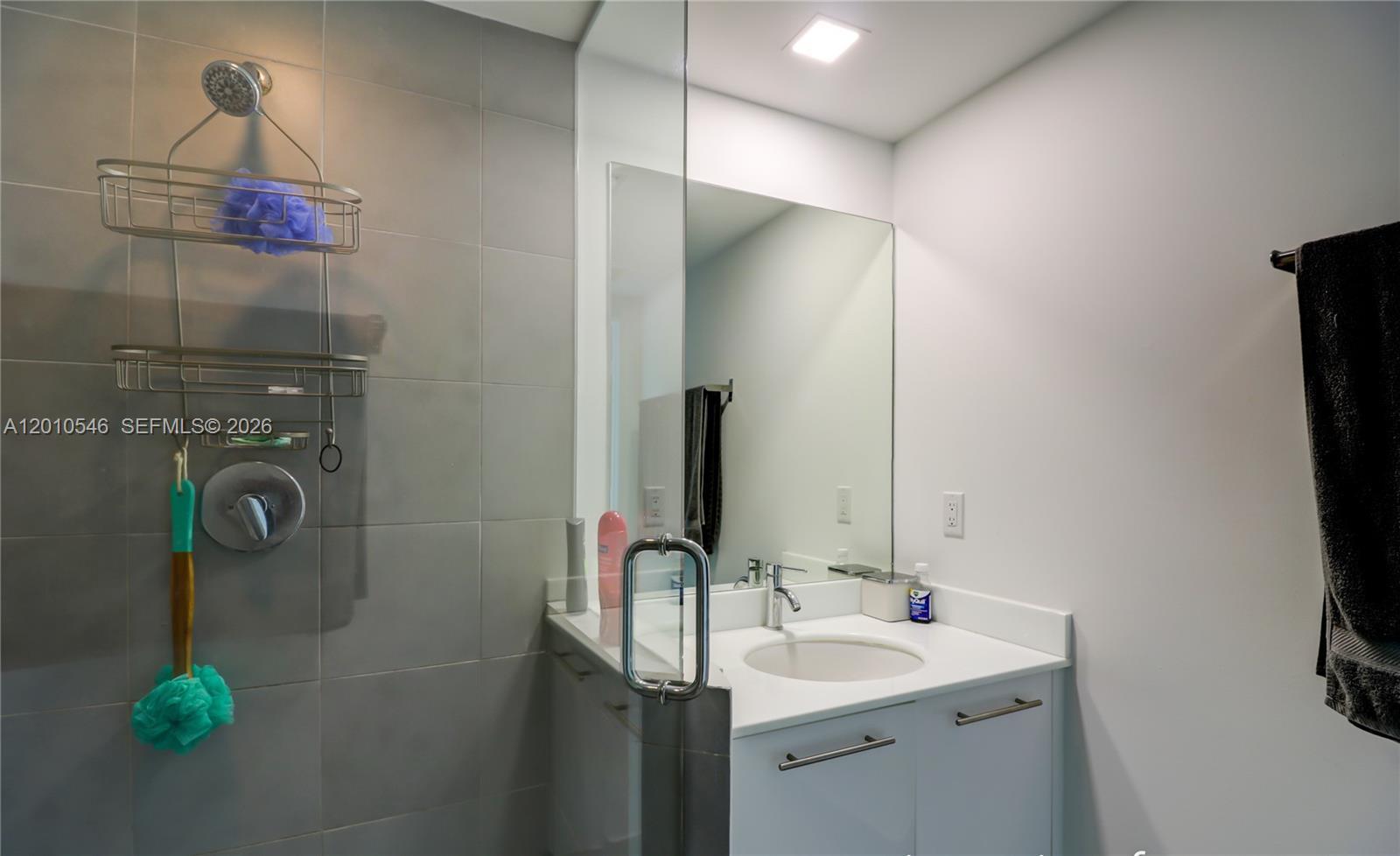 92 SW 3rd St # 2410, Miami FL 33130 photo 3