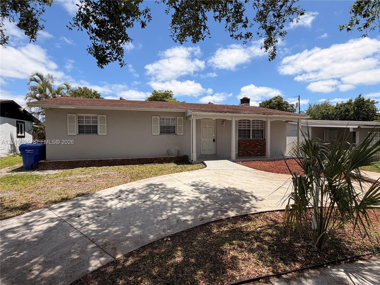 3011 N 74th Ave, Hollywood FL 33024 photo 2
