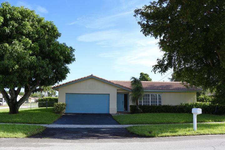 9 Burning Tree Lane, Boca Raton FL 33431