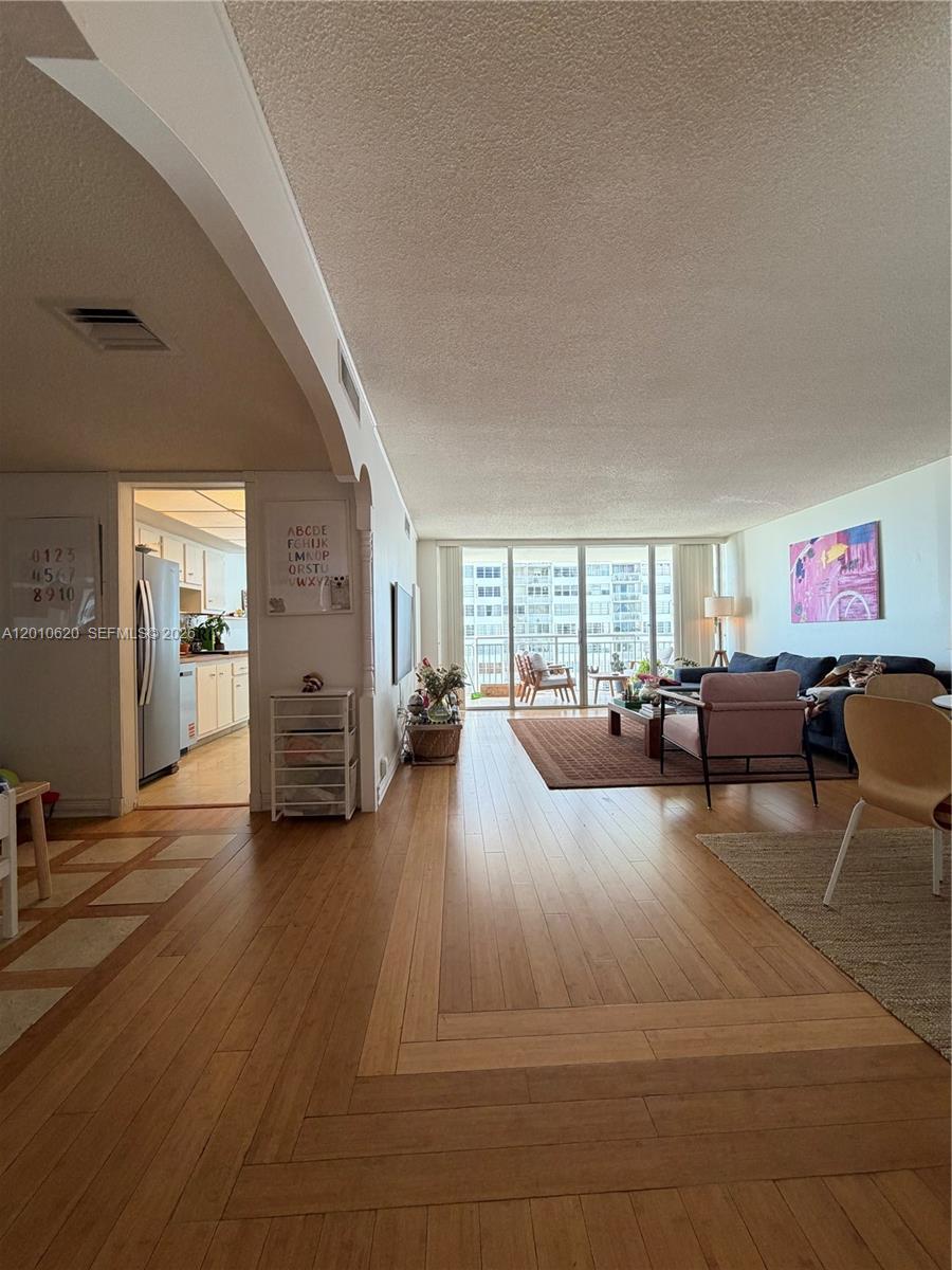 18061 Biscayne Blvd # 601, Aventura FL 33160 photo 2