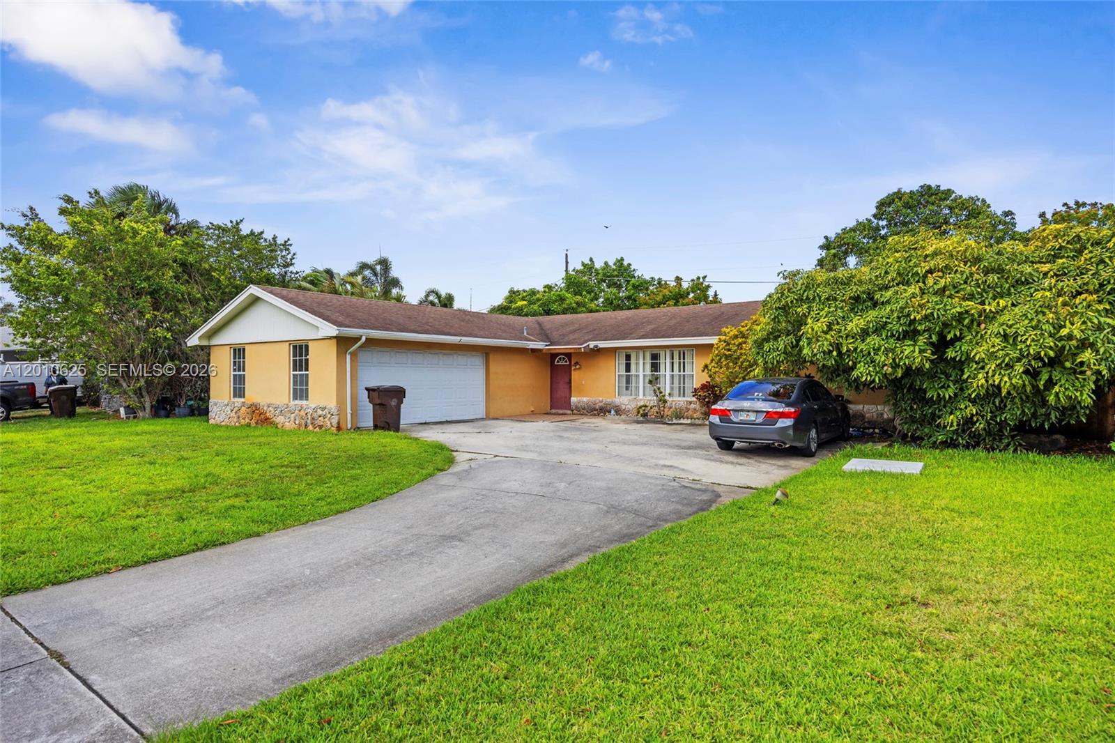 1831 Hiltonia Cir, West Palm Beach FL 33407 photo 3