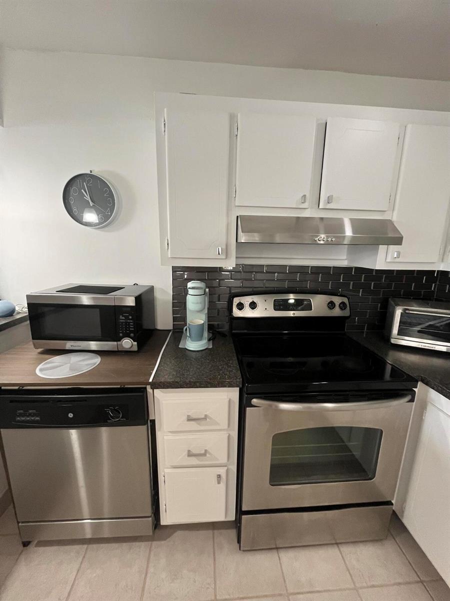114 Waterford E # 114, Delray Beach FL 33446 photo 3