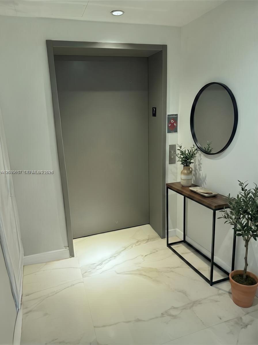 16385 Biscayne Blvd # 717, North Miami Beach FL 33160 photo 2
