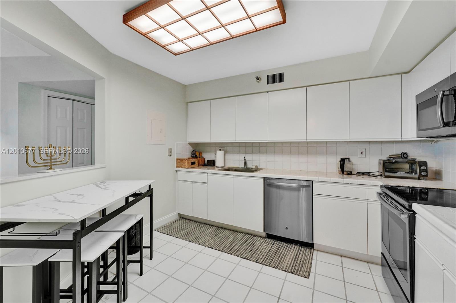 3500 Mystic Pointe Dr # 3302, Aventura FL 33180 photo 4