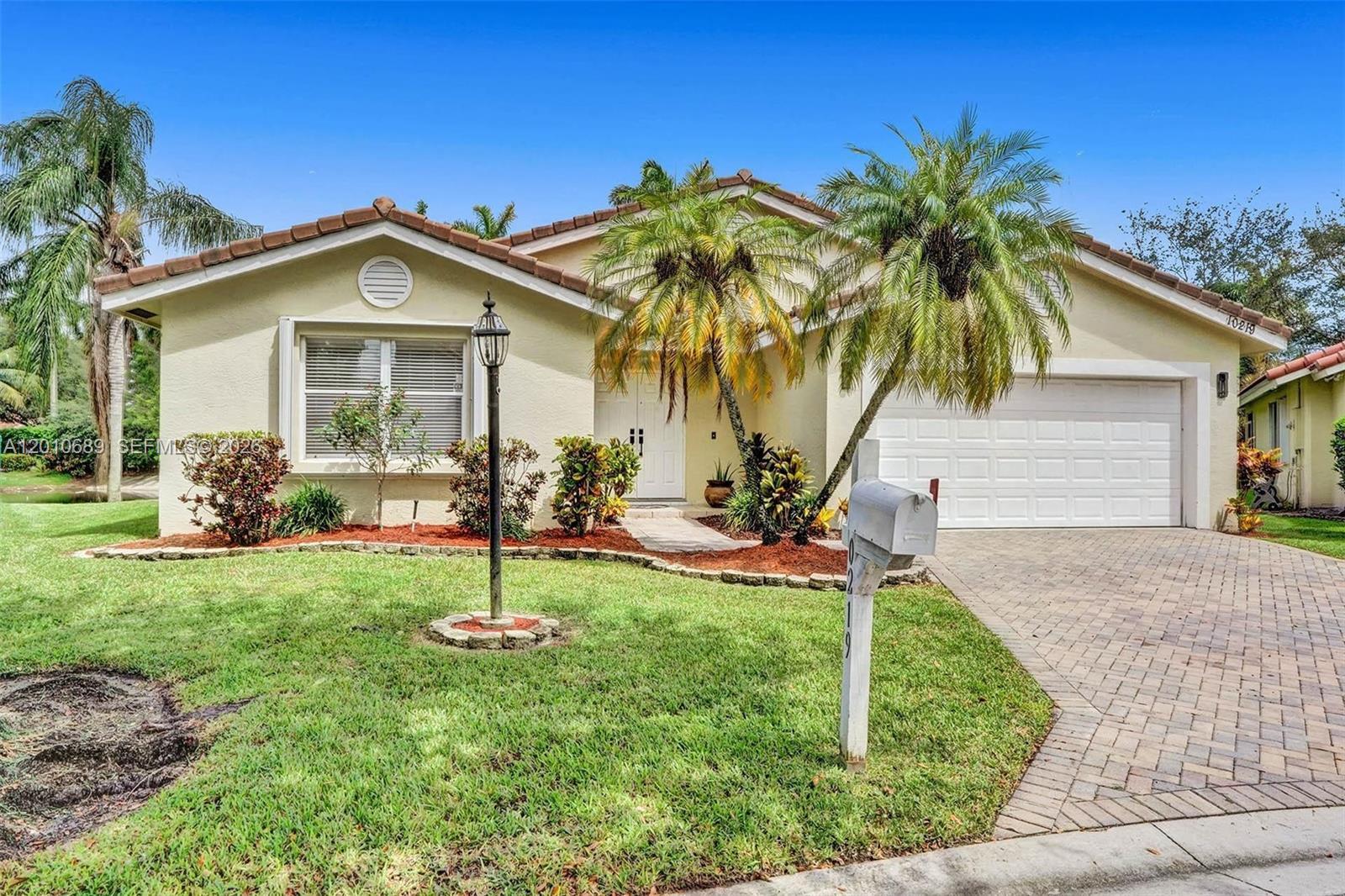 10219 NW 48th Mnr, Coral Springs FL 33076
