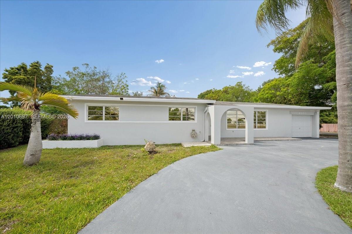 9280 SW 164th St, Palmetto Bay FL 33157 photo 3