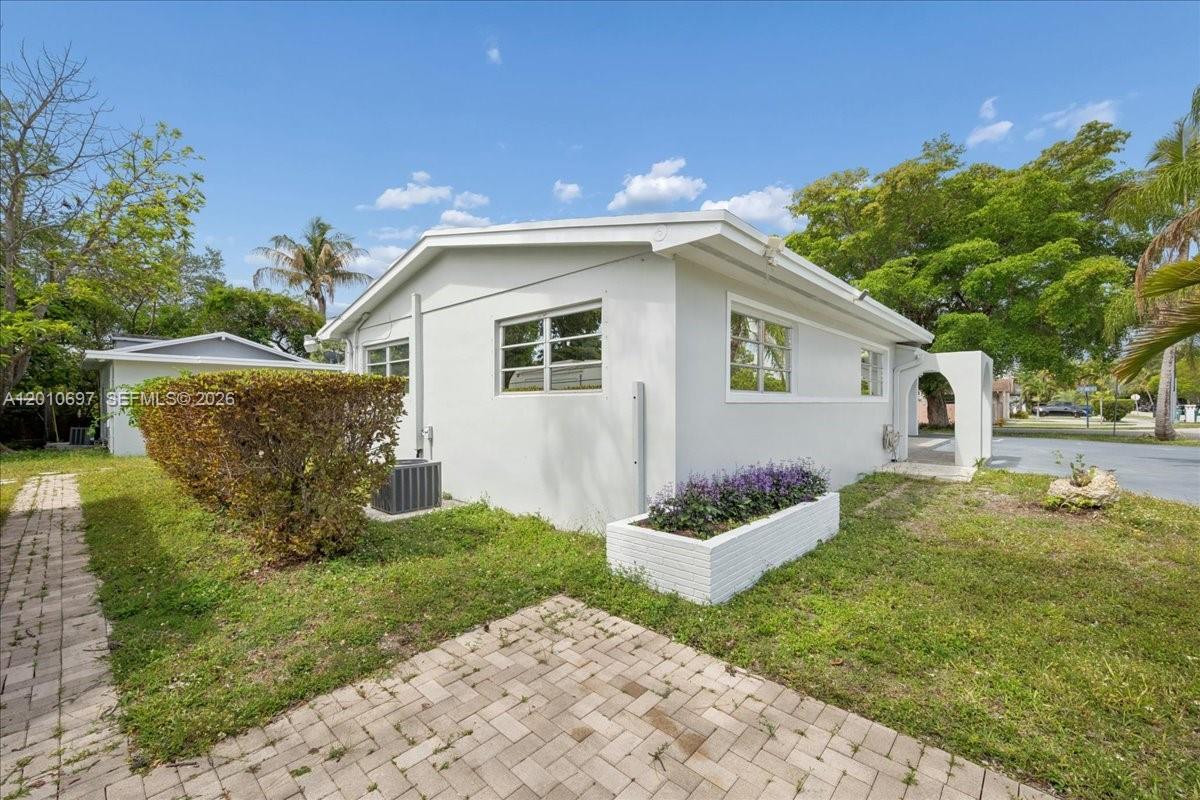 9280 SW 164th St, Palmetto Bay FL 33157 photo 4