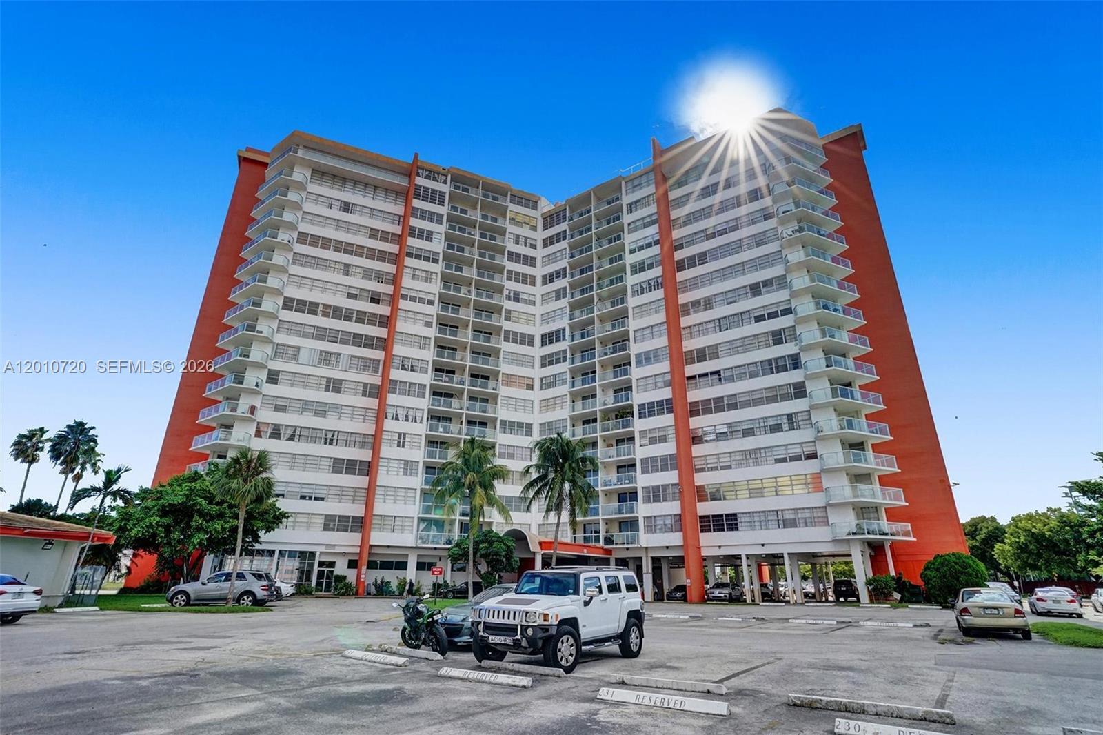 1351 NE Miami Gardens Dr # 413E, Miami FL 33179 photo 2