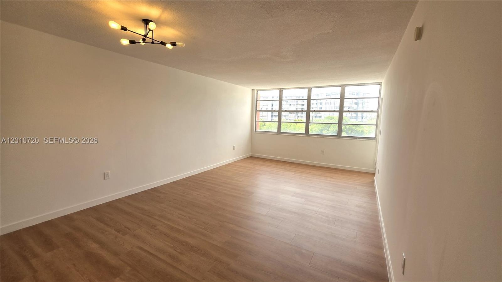 1351 NE Miami Gardens Dr # 413E, Miami FL 33179 photo 3