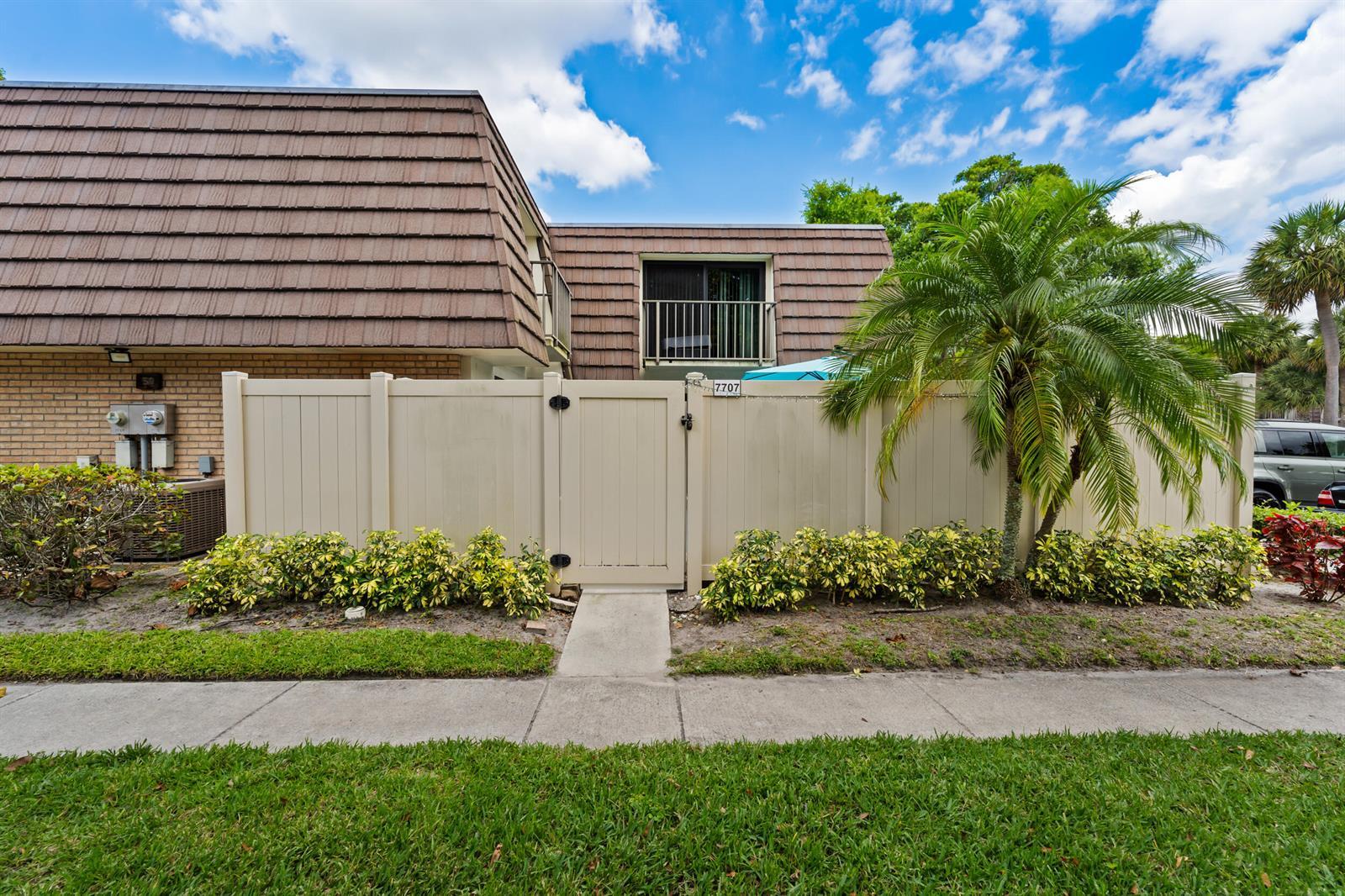 7707 77th Way # 7707, West Palm Beach FL 33407 photo 3