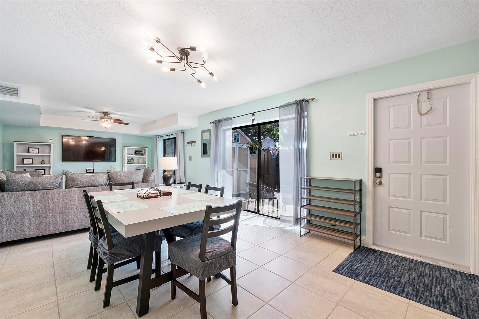 1426 SW 110th Way, Davie FL 33324 photo 5
