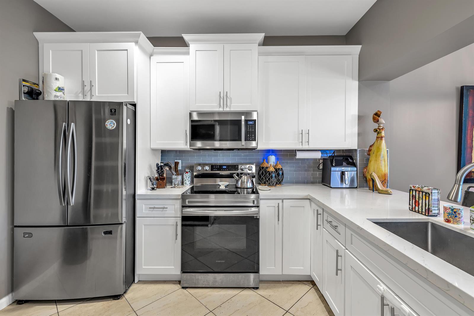 6407 Bella Circle # 403, Boynton Beach FL 33437 photo 3