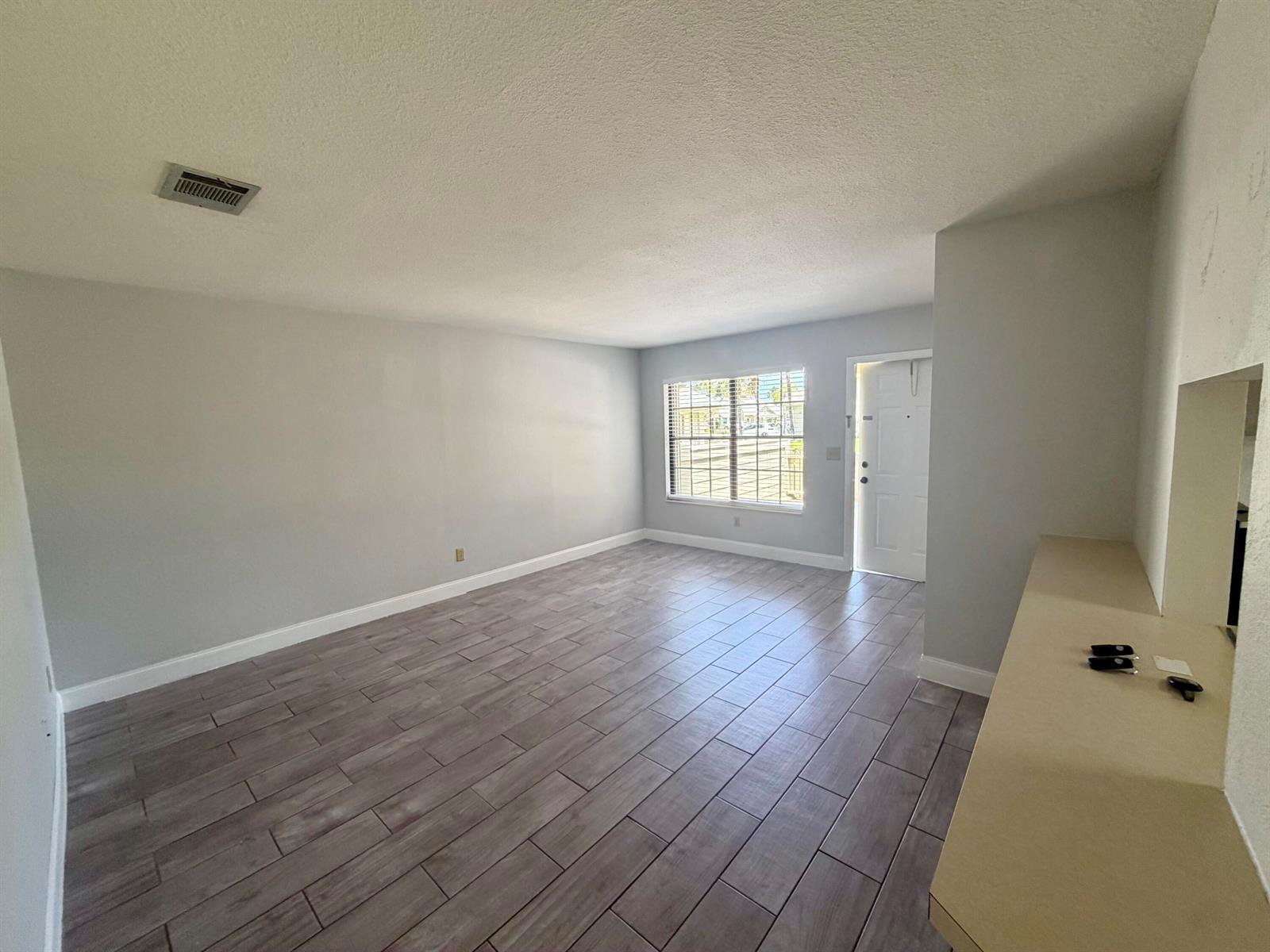 1590 SE Dewberry Court, Port St. Lucie FL 34952 photo 3