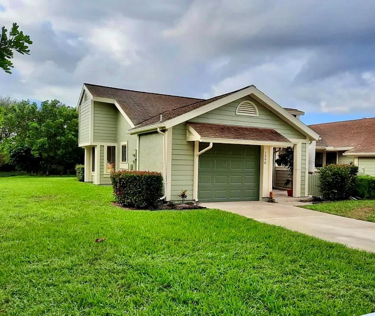 1590 SE Dewberry Court, Port St. Lucie FL 34952