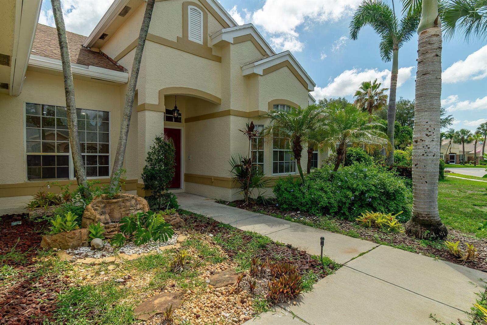 1070 Sweet Briar Place, Wellington FL 33414 photo 3