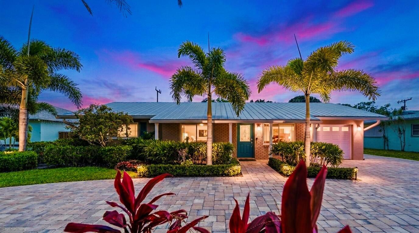 1066 SW 27th Place, Boynton Beach FL 33426 photo 2