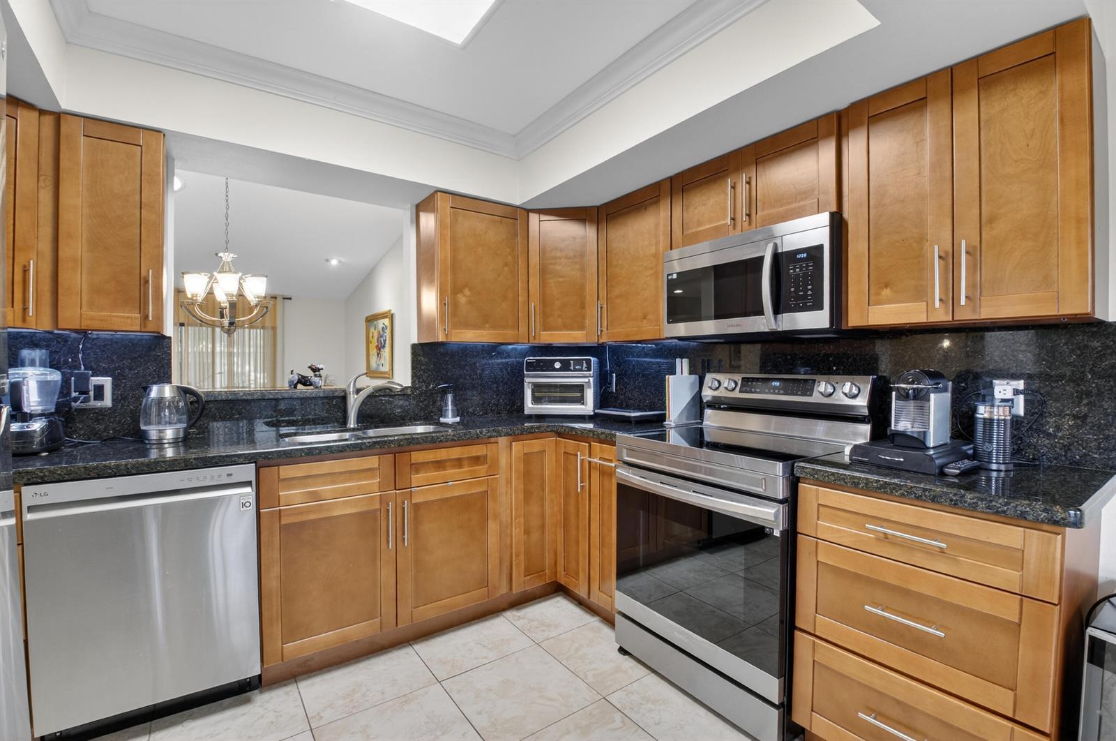 10911 Lake Front Place, Boca Raton FL 33498 photo 2