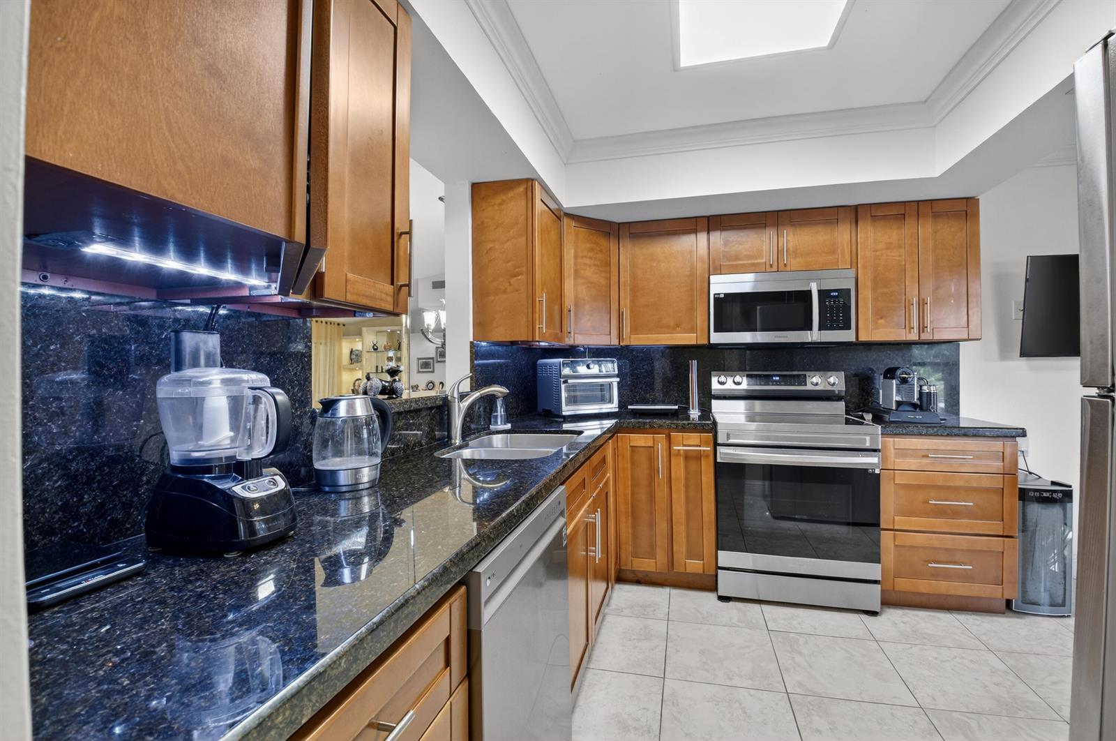 10911 Lake Front Place, Boca Raton FL 33498 photo 5