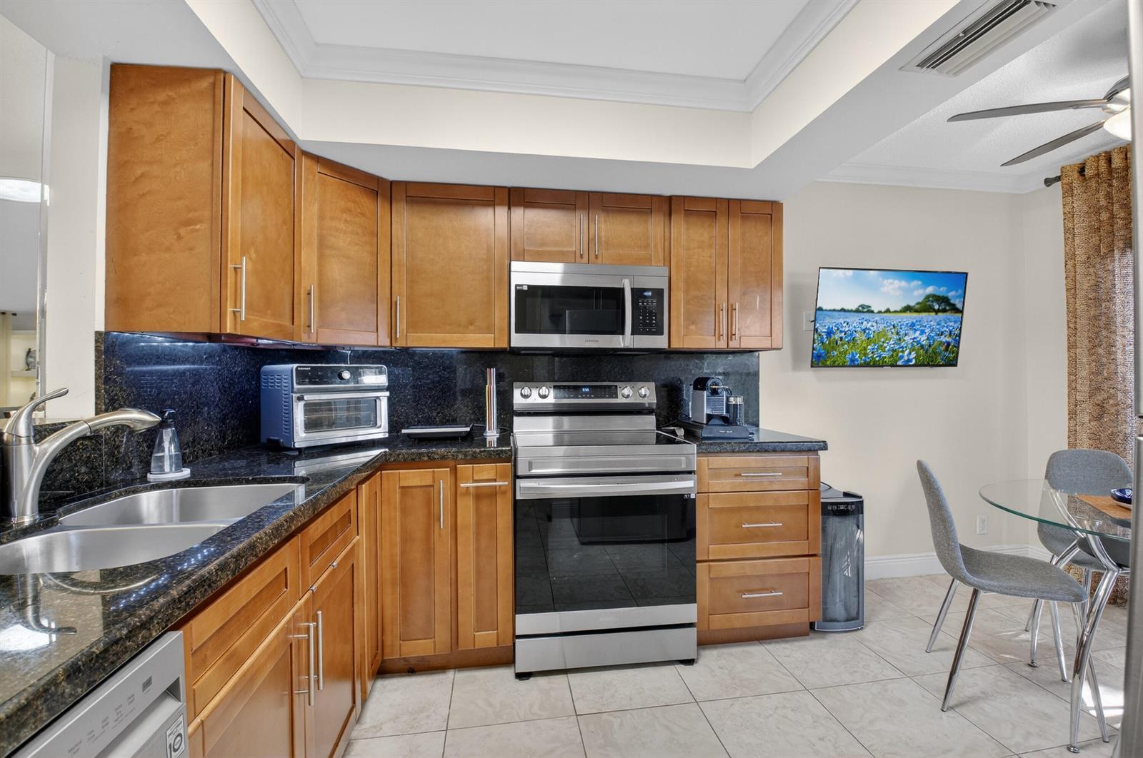 10911 Lake Front Place, Boca Raton FL 33498 photo 4