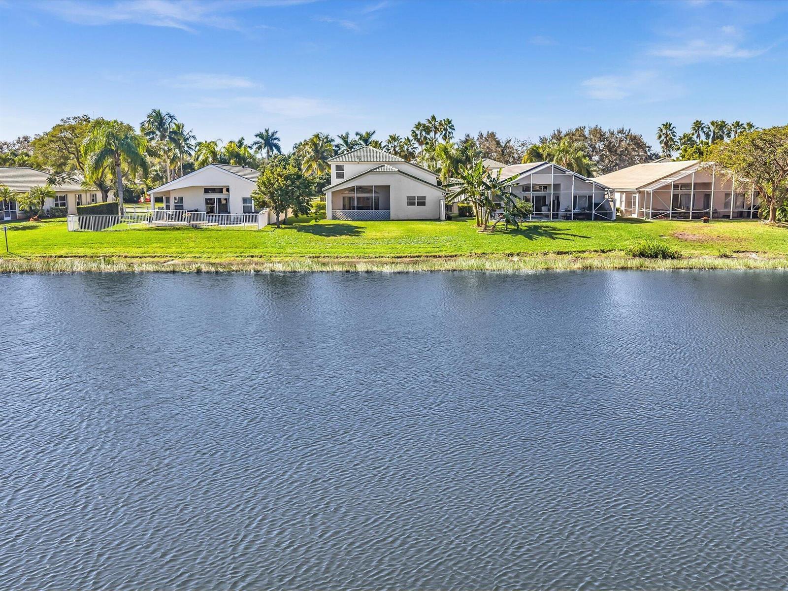 4194 Bluff Harbor Way, Wellington FL 33449 photo 2