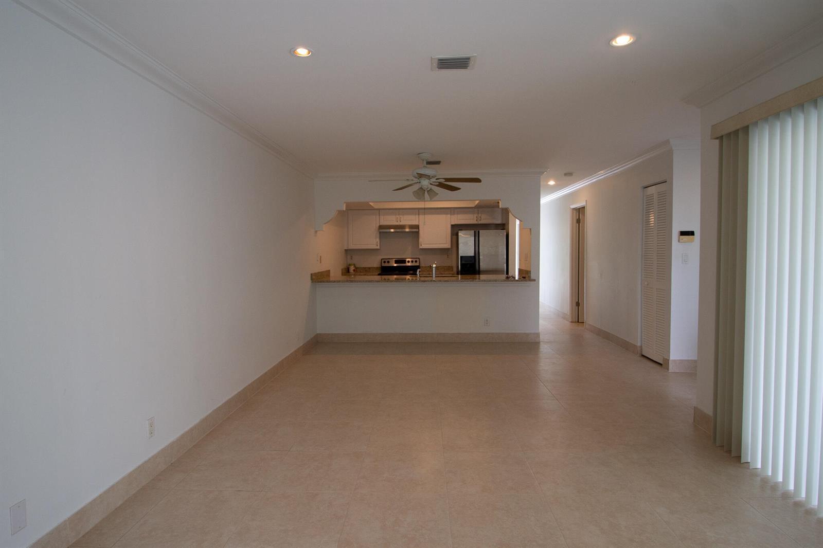 1437 White Pine Drive, Wellington FL 33414 photo 2
