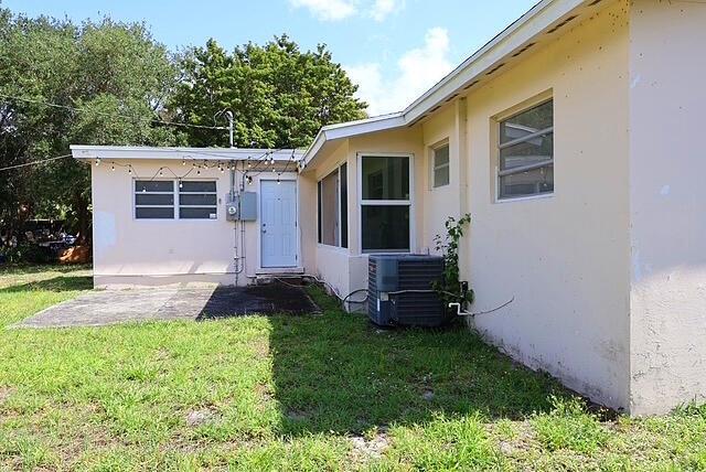 151 Henning Drive, West Palm Beach FL 33406 photo 4