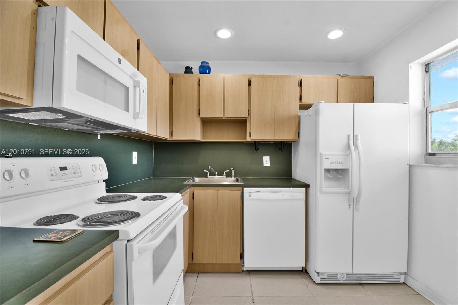 618 Euclid Ave # 303, Miami Beach FL 33139 photo 5