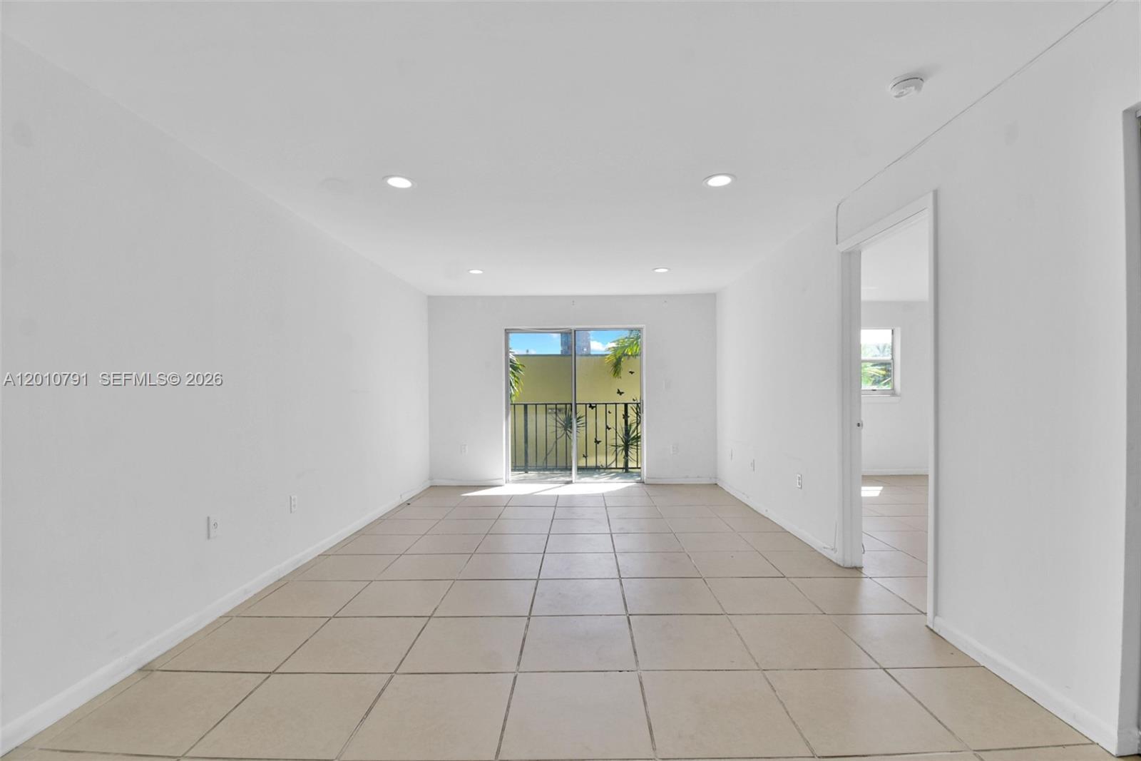 618 Euclid Ave # 303, Miami Beach FL 33139 photo 4