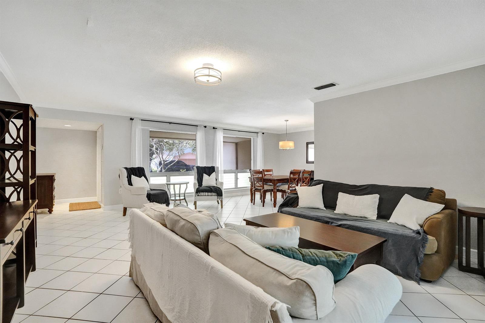 5072 SW 88th Terrace, Cooper City FL 33328 photo 4