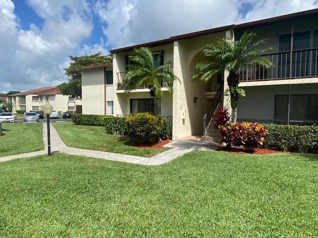 202 Foxtail Drive # F1, FL 33415