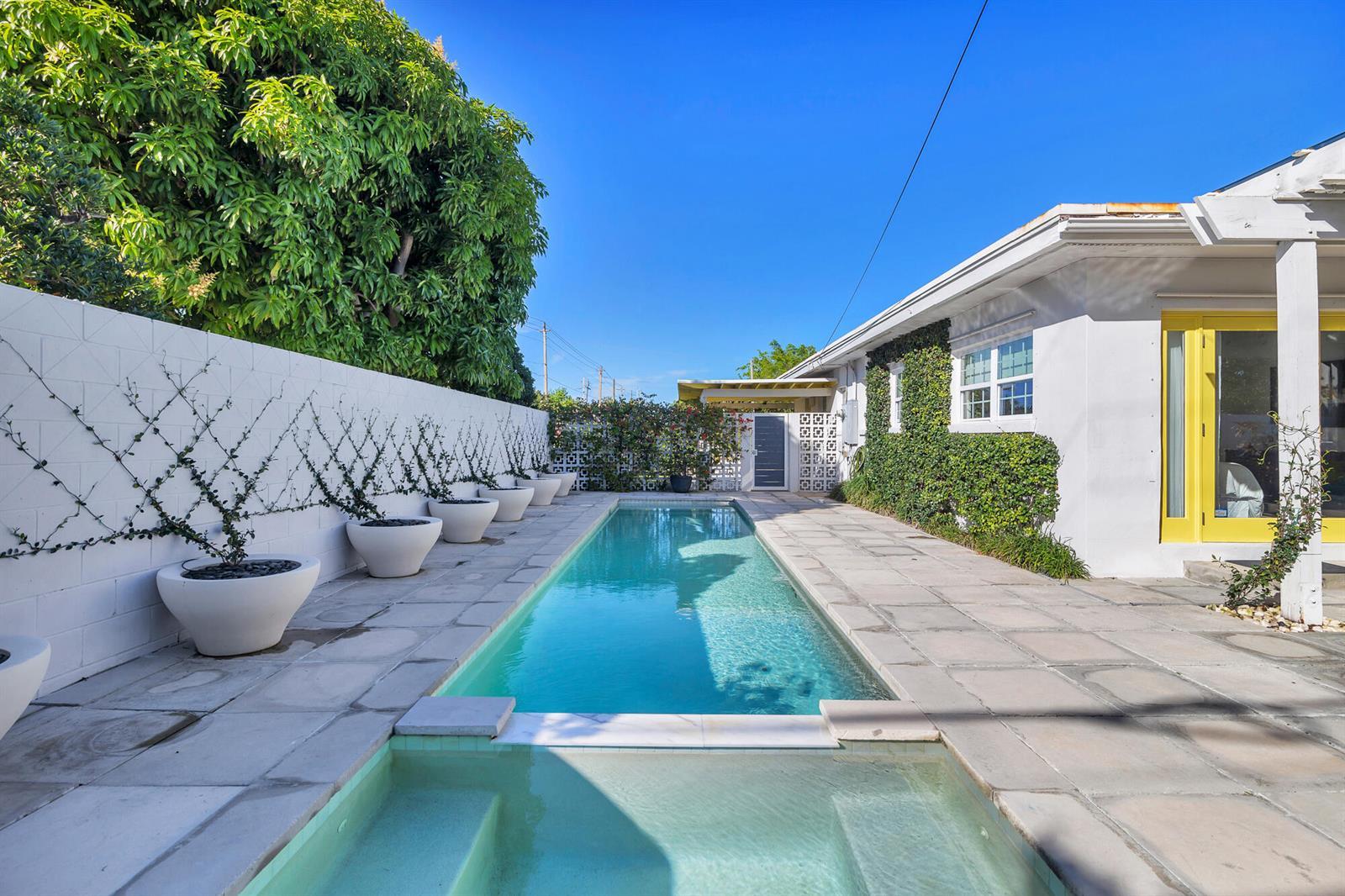 374 Maddock Street, West Palm Beach FL 33405