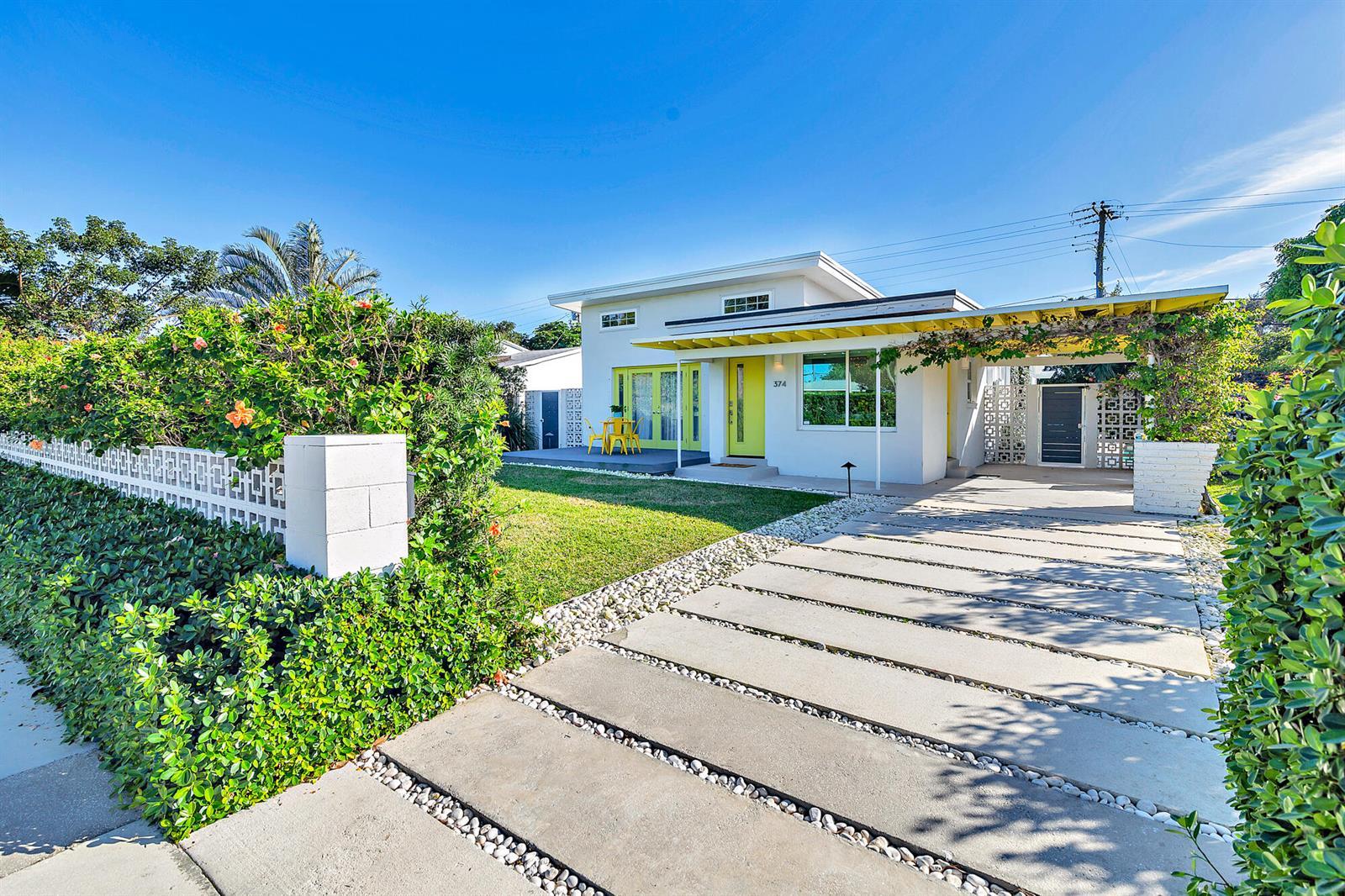 374 Maddock Street, West Palm Beach FL 33405 photo 4