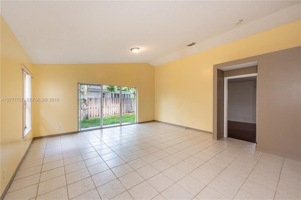 6222 Flores Del Mar, Margate FL 33063 photo 4