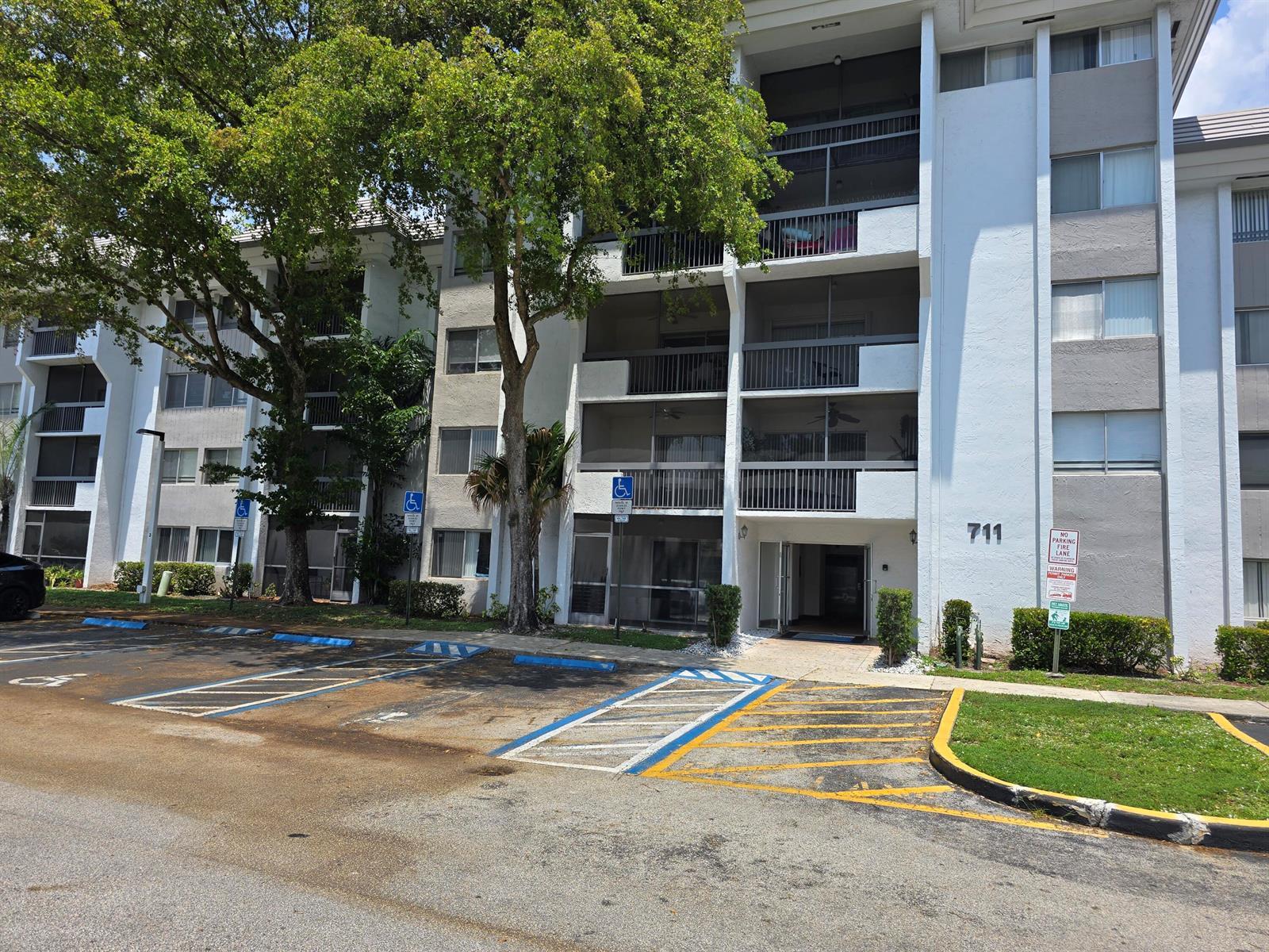 711 N Pine Island Road # 213, Plantation FL 33324 photo 2