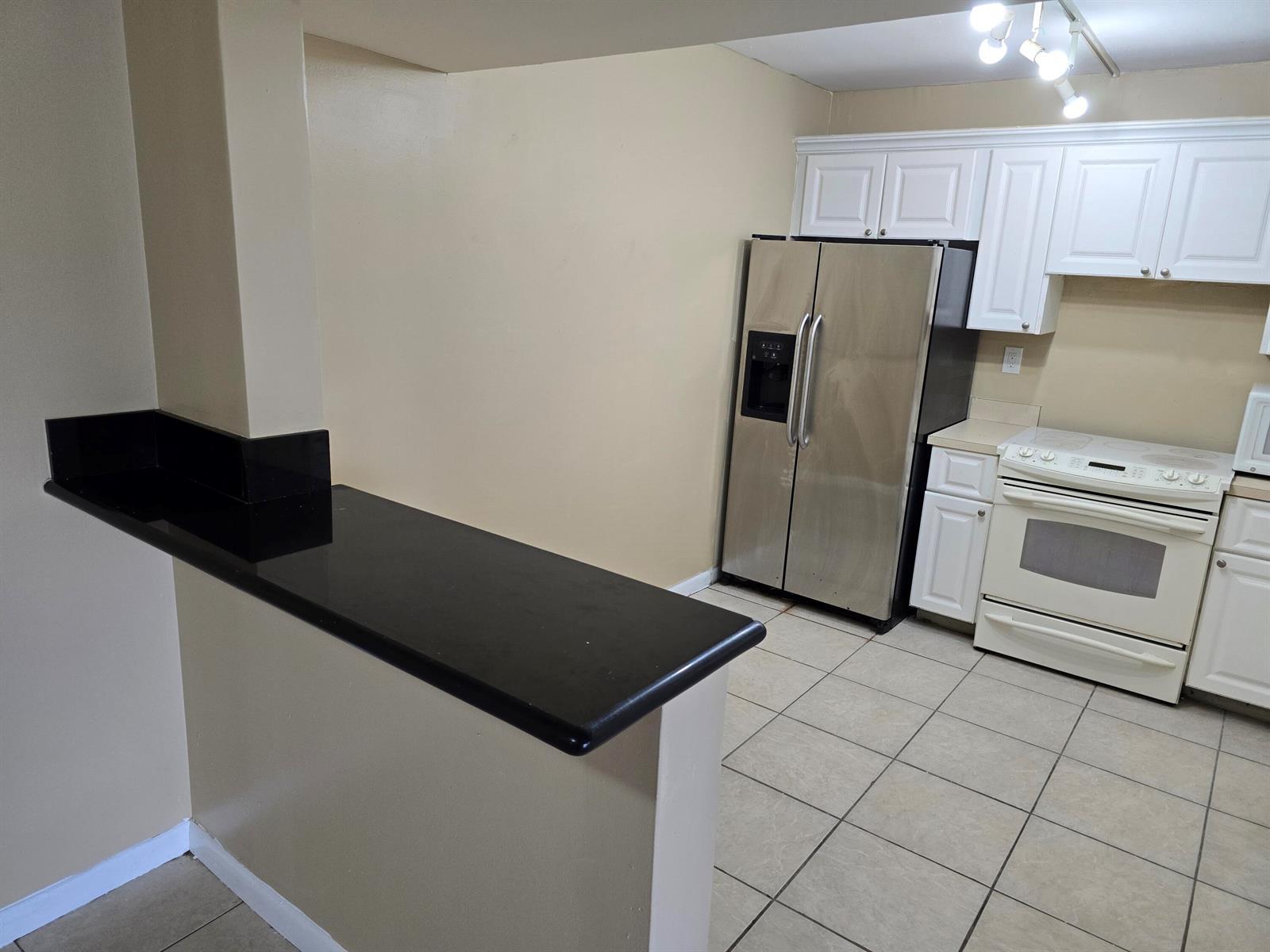 711 N Pine Island Road # 213, Plantation FL 33324 photo 5