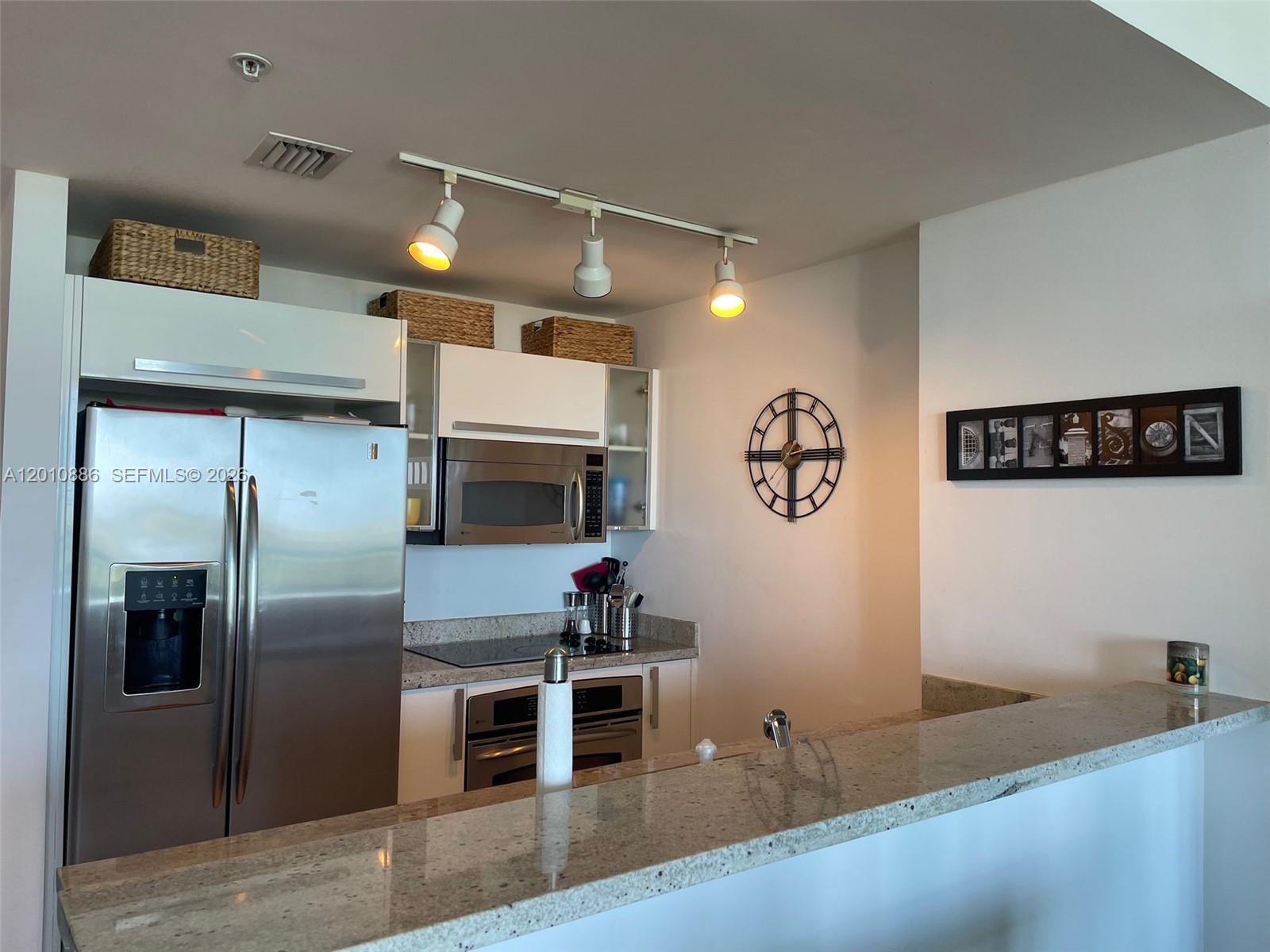 601 NE 36th St # 1705, Miami FL 33137 photo 5